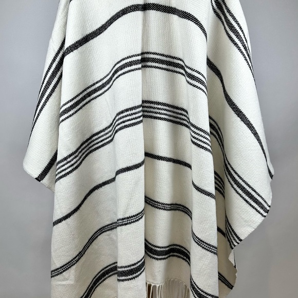 J.Crew Blanket Poncho, Black and White Stripe, Acrylic/Wool, Size M/L - Picture 5 of 7